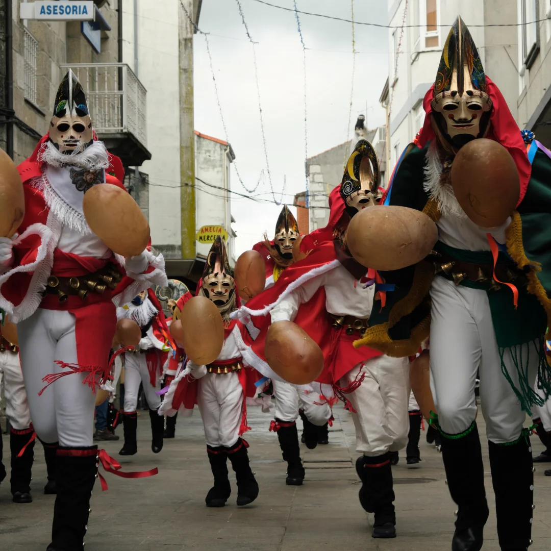 Palabras Clave de Muy Baja Competencia en Ourense (Guía 2025)